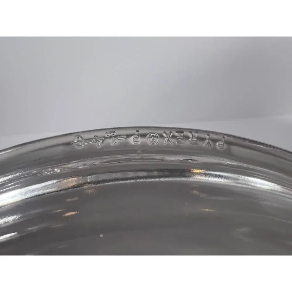 Vintage Corning Ware Grab It White Oval Casserole P-14-B w/Pyrex Lid P-14-C